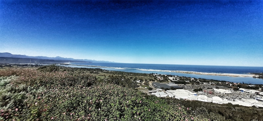 4 Bedroom Property for Sale in The Hill Western Cape